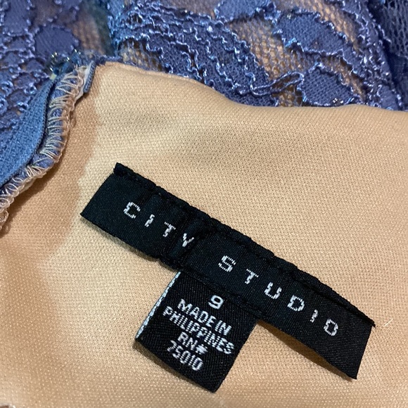 NYE celebration? Mother of the bride? - Picture 4 of 5